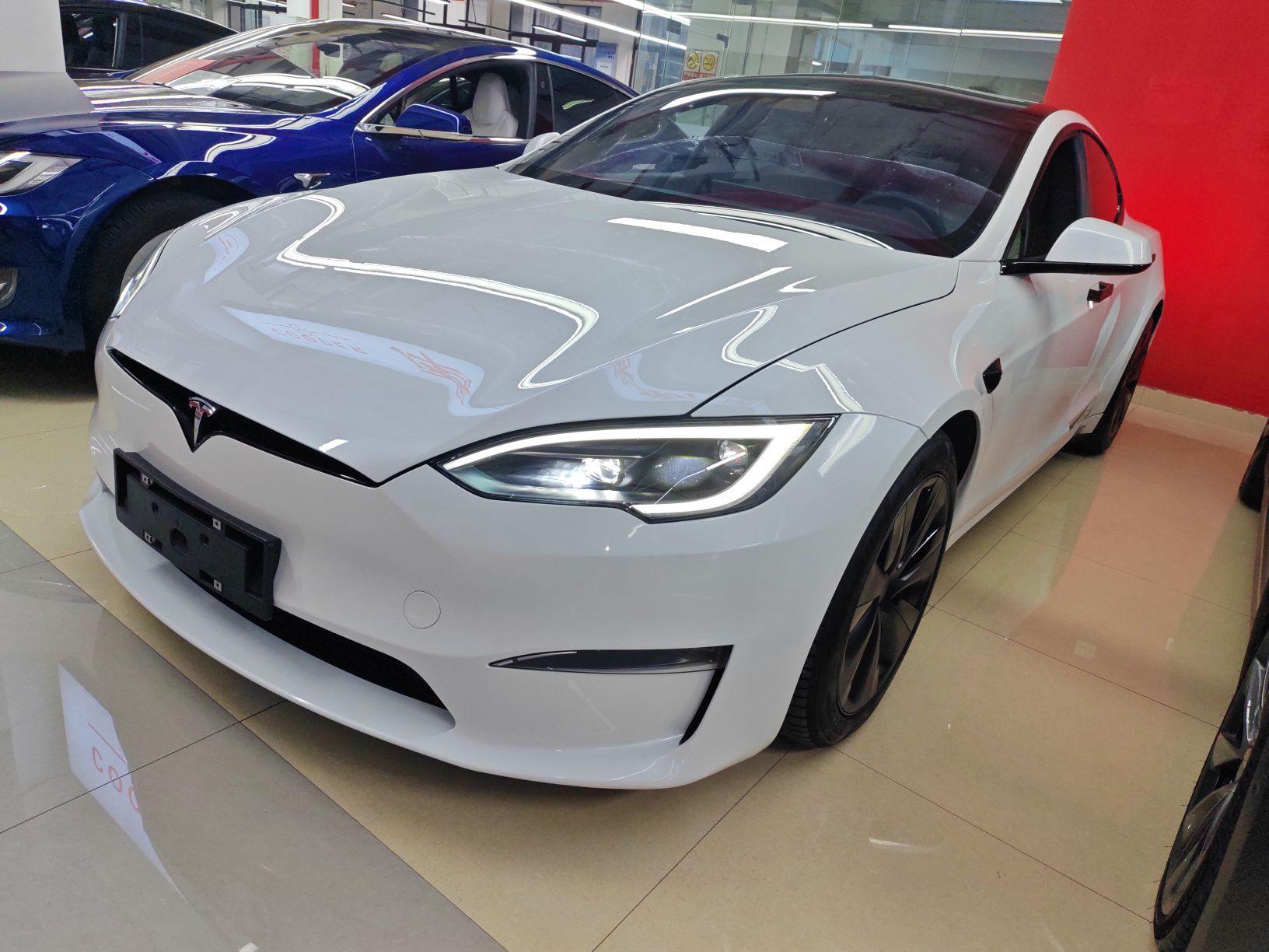 Tesla Model S 2023 汽车图片 