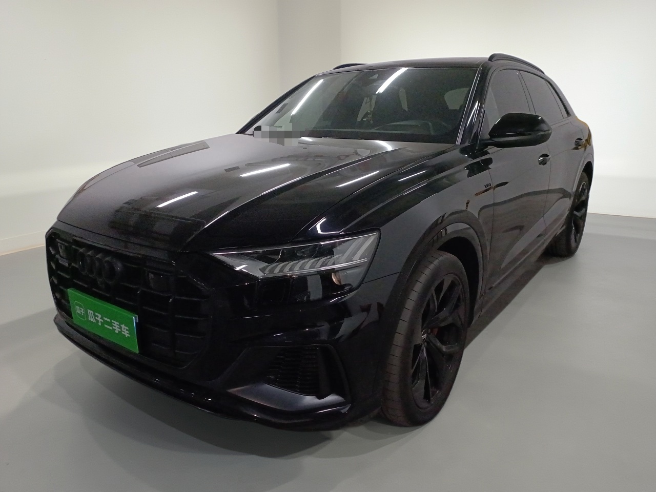 Audi Q8 2020 car image 