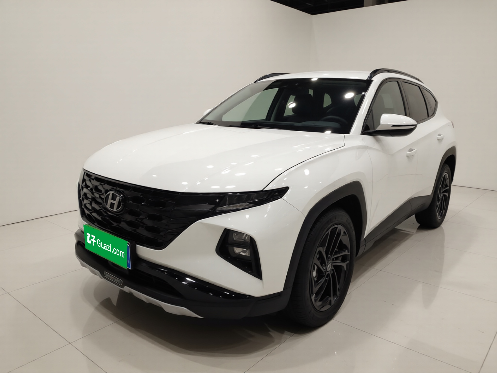 Hyundai Tucson 2023 car image 