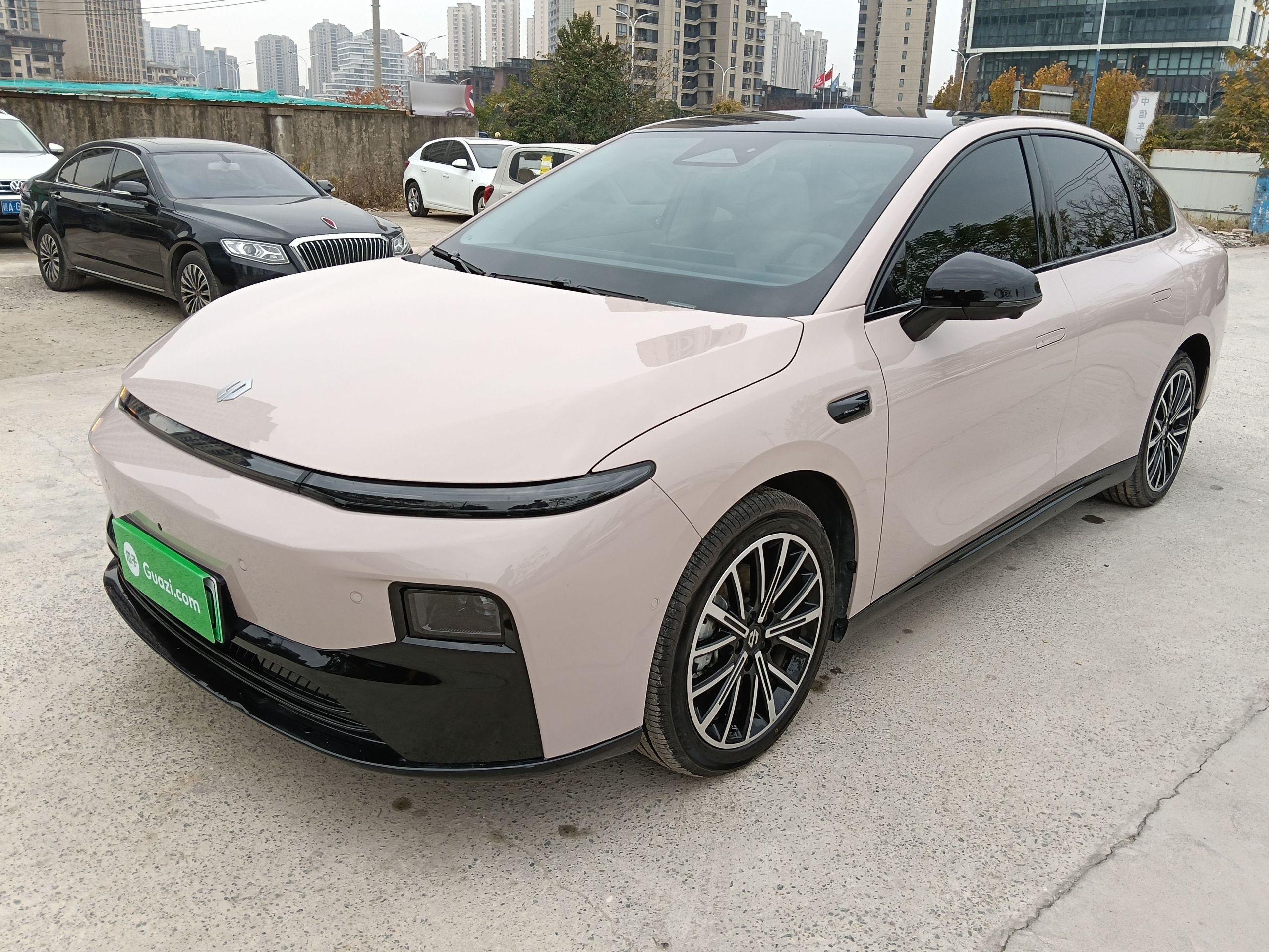 Leapmotor B01 2025 汽车图片 