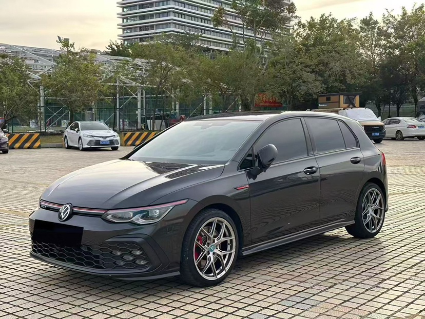 Volkswagen GolfGTI 2022 car image 