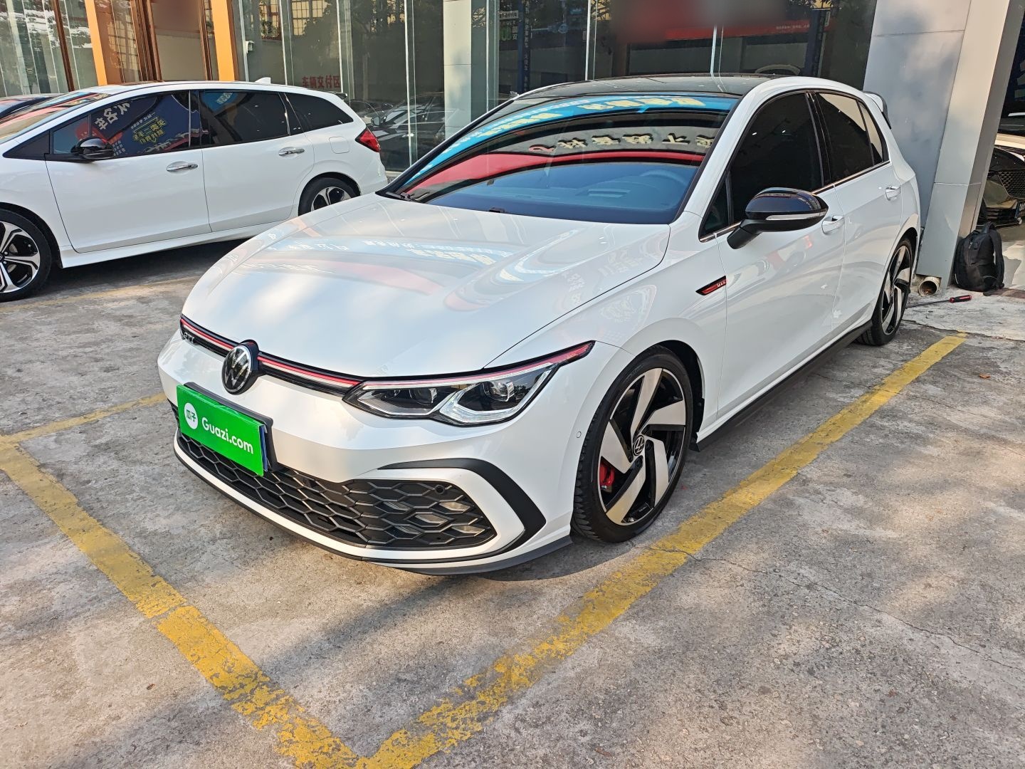 Volkswagen GolfGTI 2022 car image 