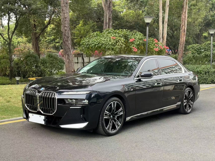 BMW 7 Series 2023 BMW 7 Series 2023 car image