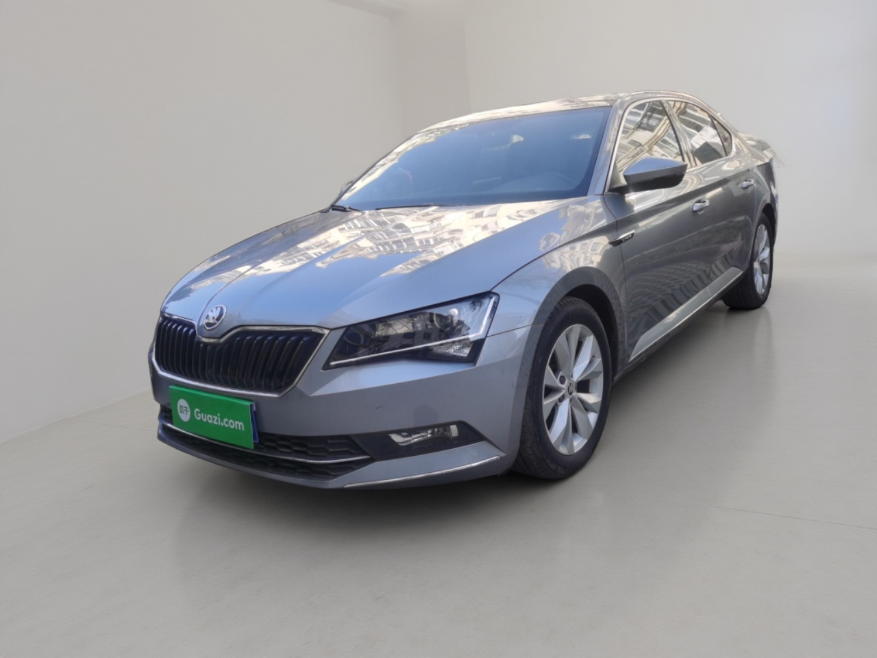 Skoda Superb 2017 Skoda Superb 2017 car image