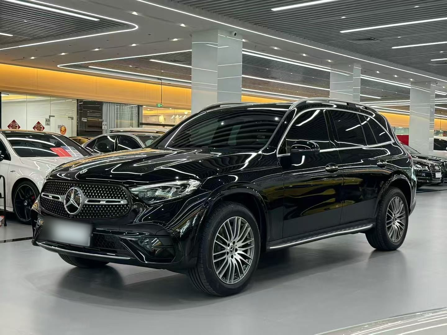 Mercedes-Benz GLC Class 2025 car image 