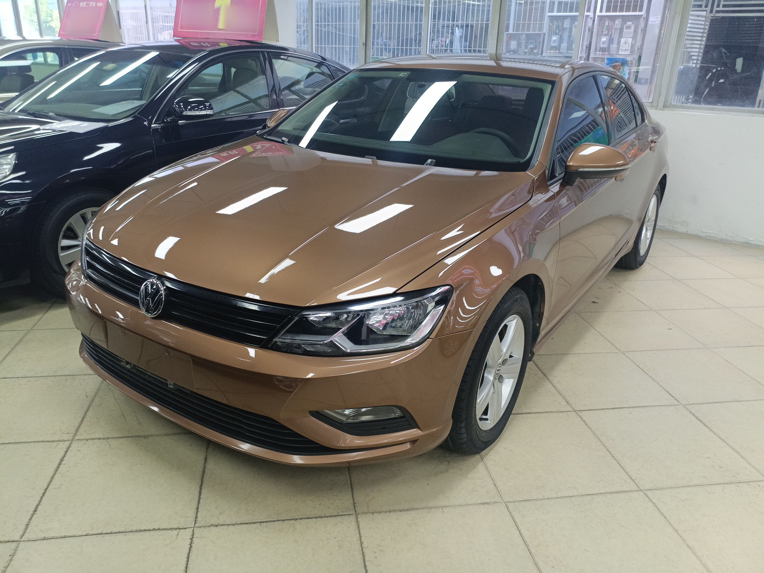 Volkswagen Lamando 2016 Volkswagen Lamando 2016 immagine di auto