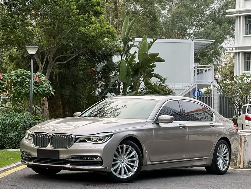 BMW 7 Series 2016 BMW 7 Series 2016 car image