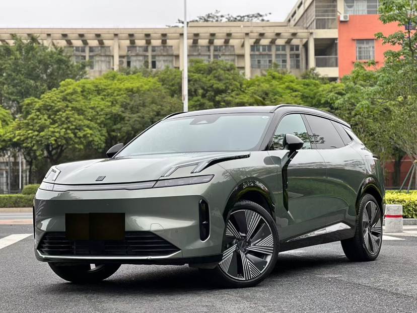 Lynk & Co 08 EM-P 2023 car image 