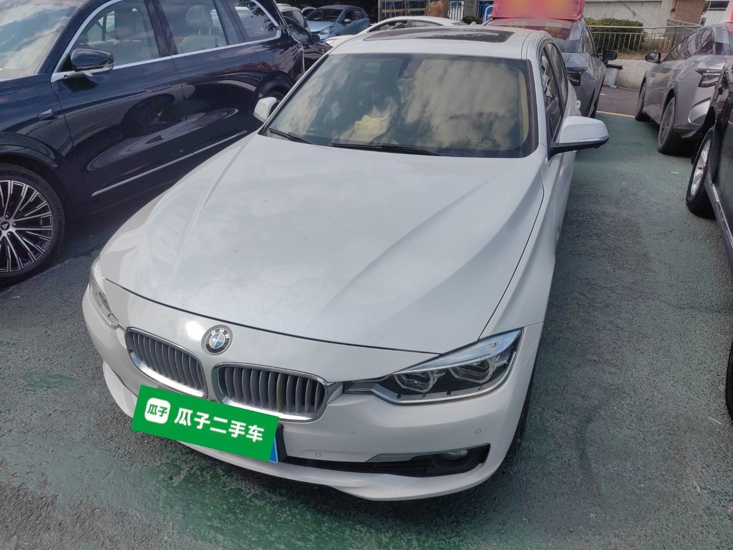 BMW 3 Series 2019 car image 