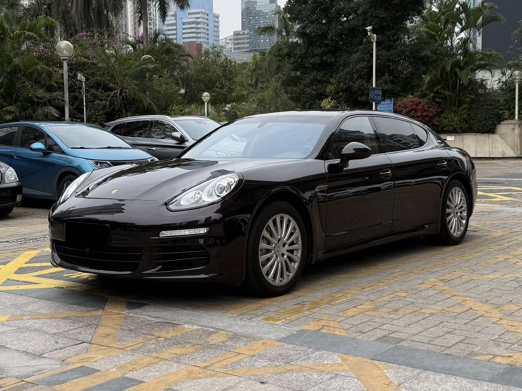 2014 2014 car image