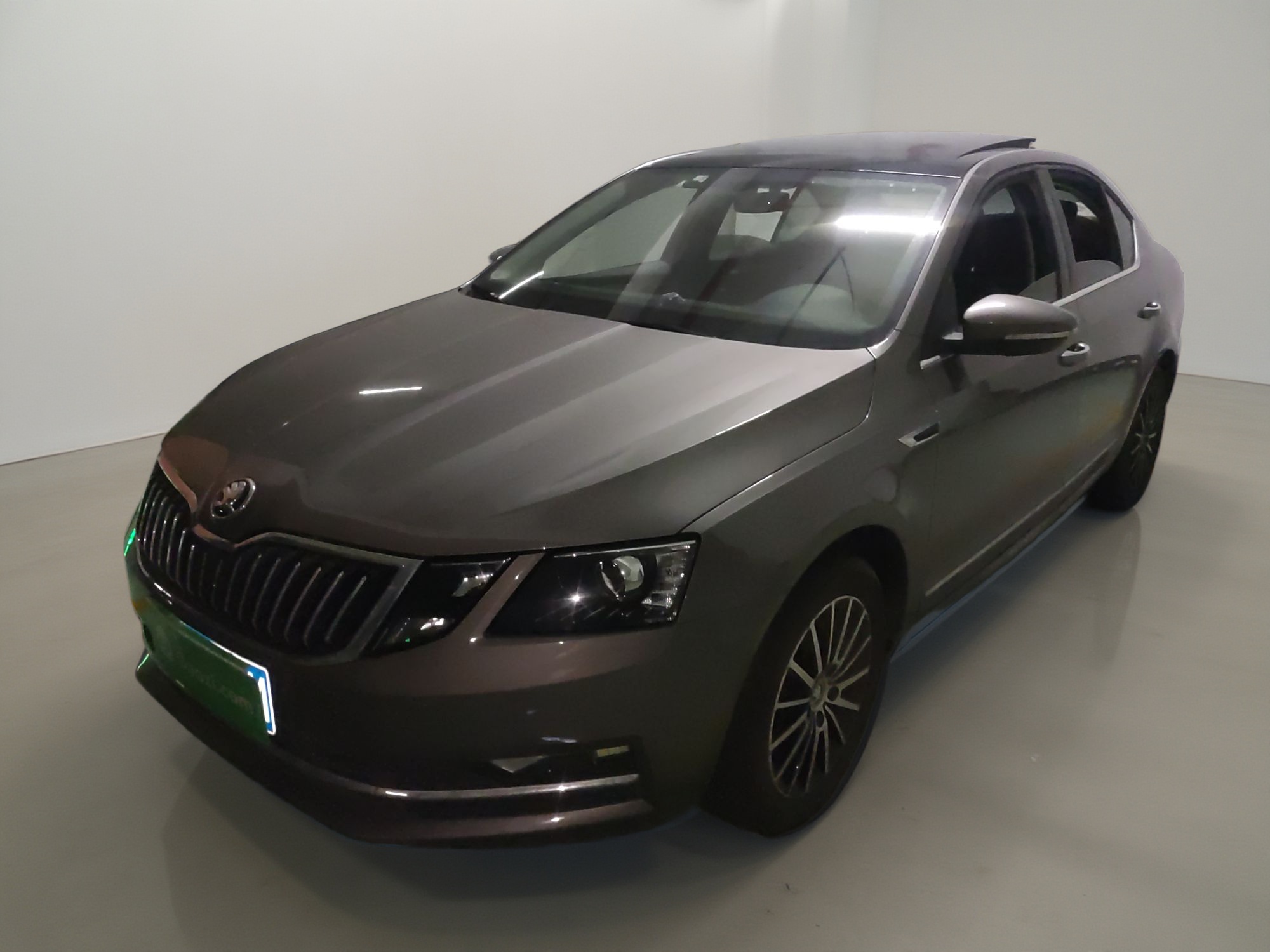 Skoda Octavia 2019 car image 