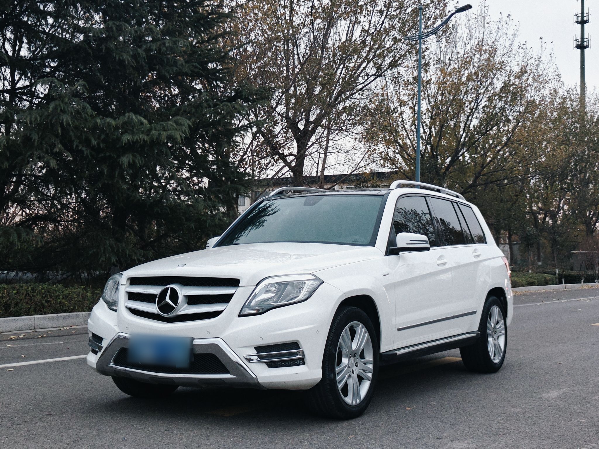 Mercedes-Benz GLK Class 2015 Mercedes-Benz GLK Class 2015 car image