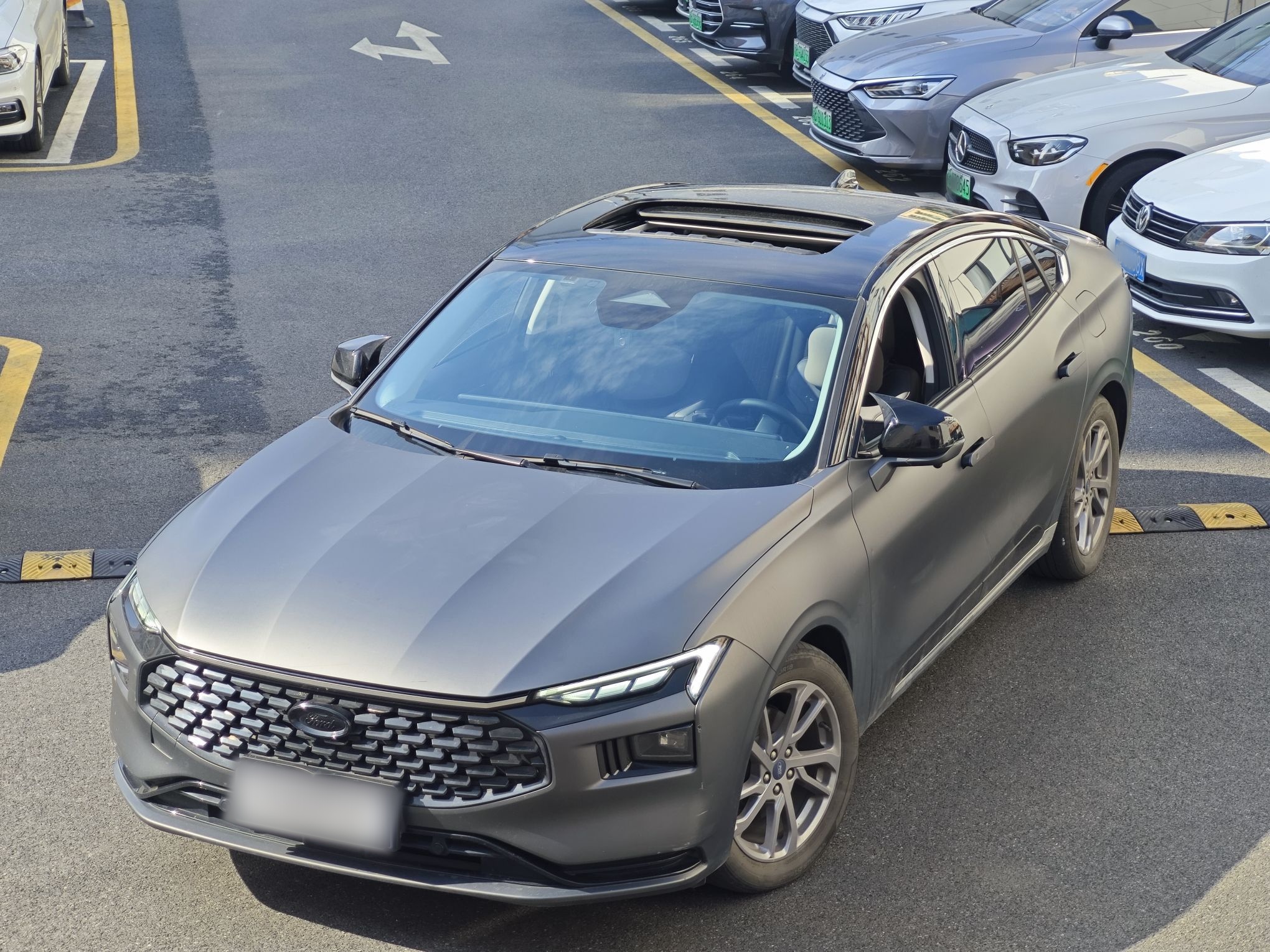 Ford Mondeo 2023 car image 