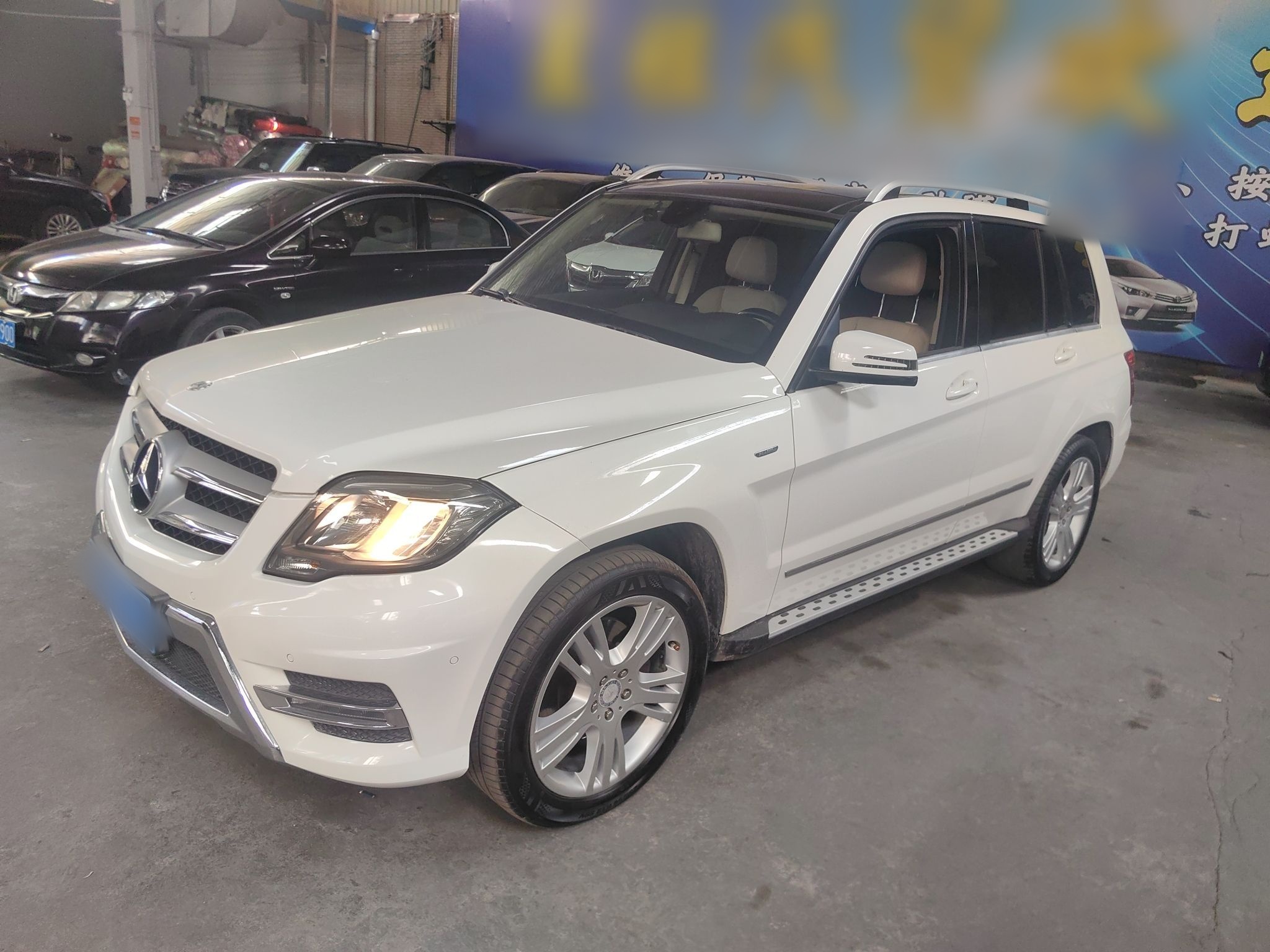 Mercedes-Benz GLK Class 2015 Mercedes-Benz GLK Class 2015 car image