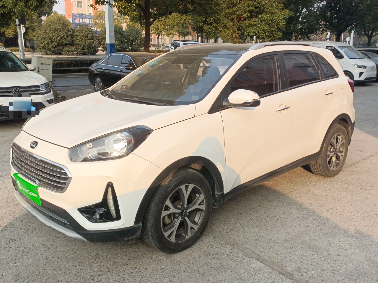 Kia Stonic 2016 Kia Stonic 2016 car image