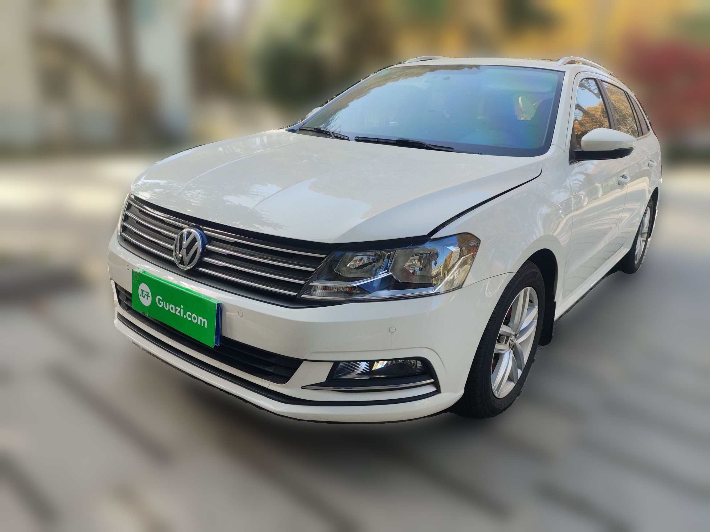 Volkswagen Gran Lavida 2018 immagine di auto 