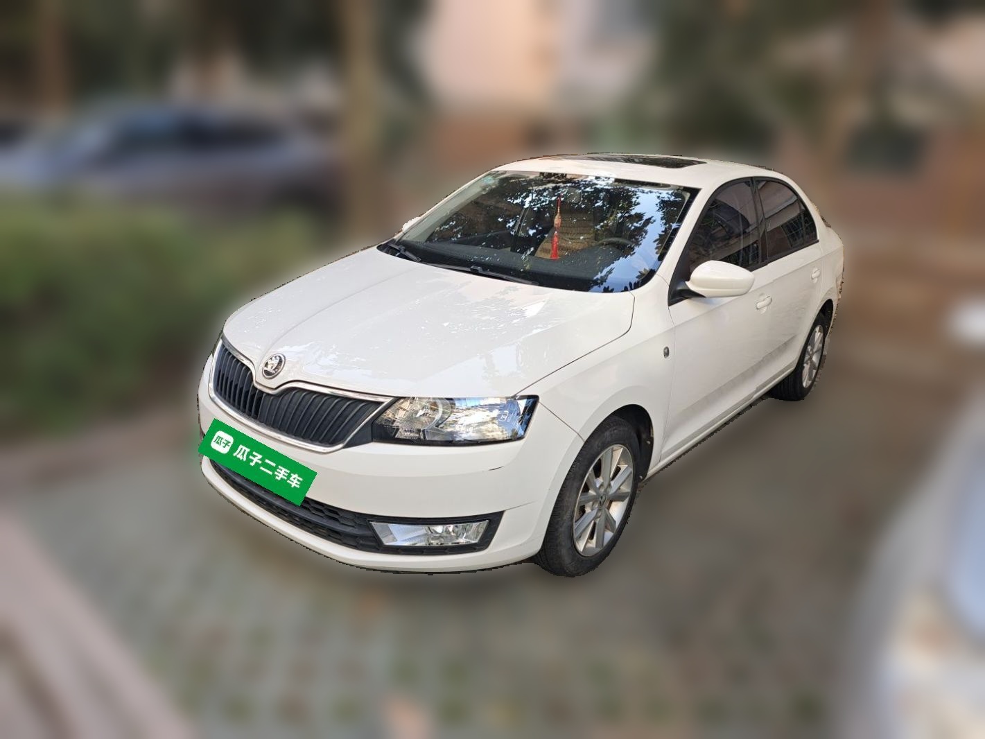 Skoda Rapid 2016 car image 