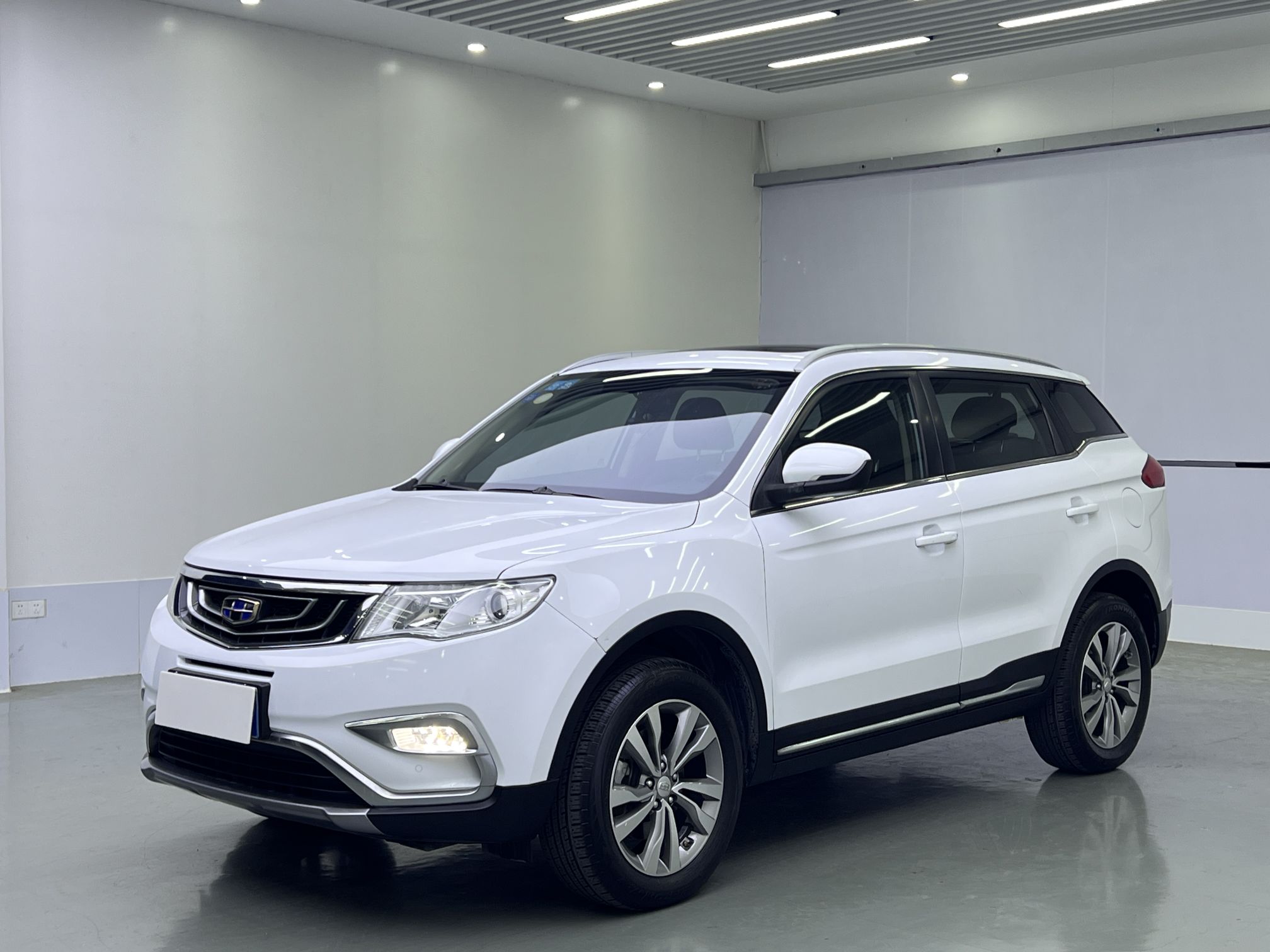 GEELY Boyue 2016 car image 