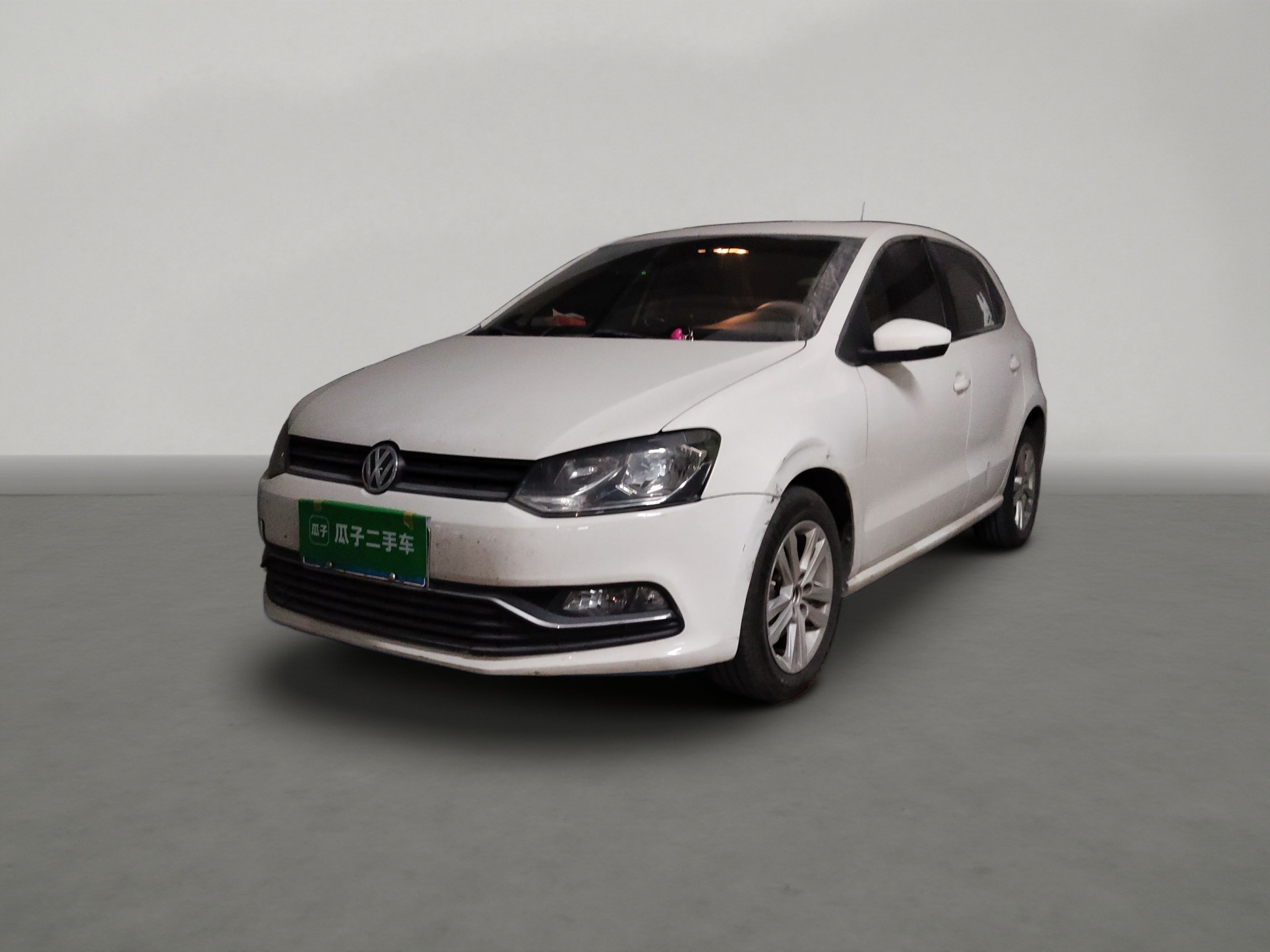 Polo 2016 car image 