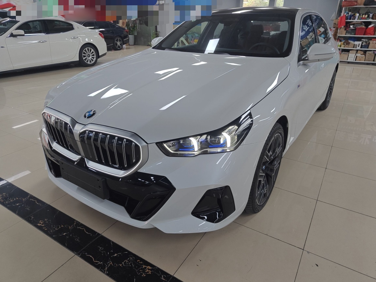 BMW 5 Series 2025 BMW 5 Series 2025 car image