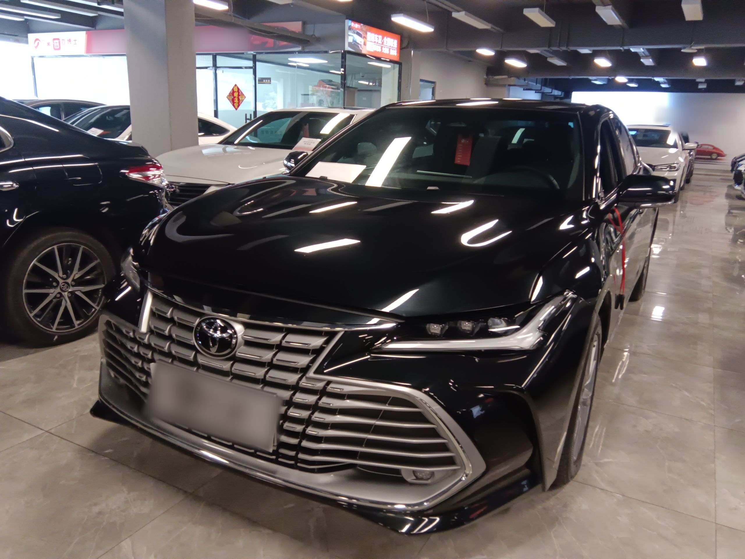 Toyota Avalon 2025 car image 