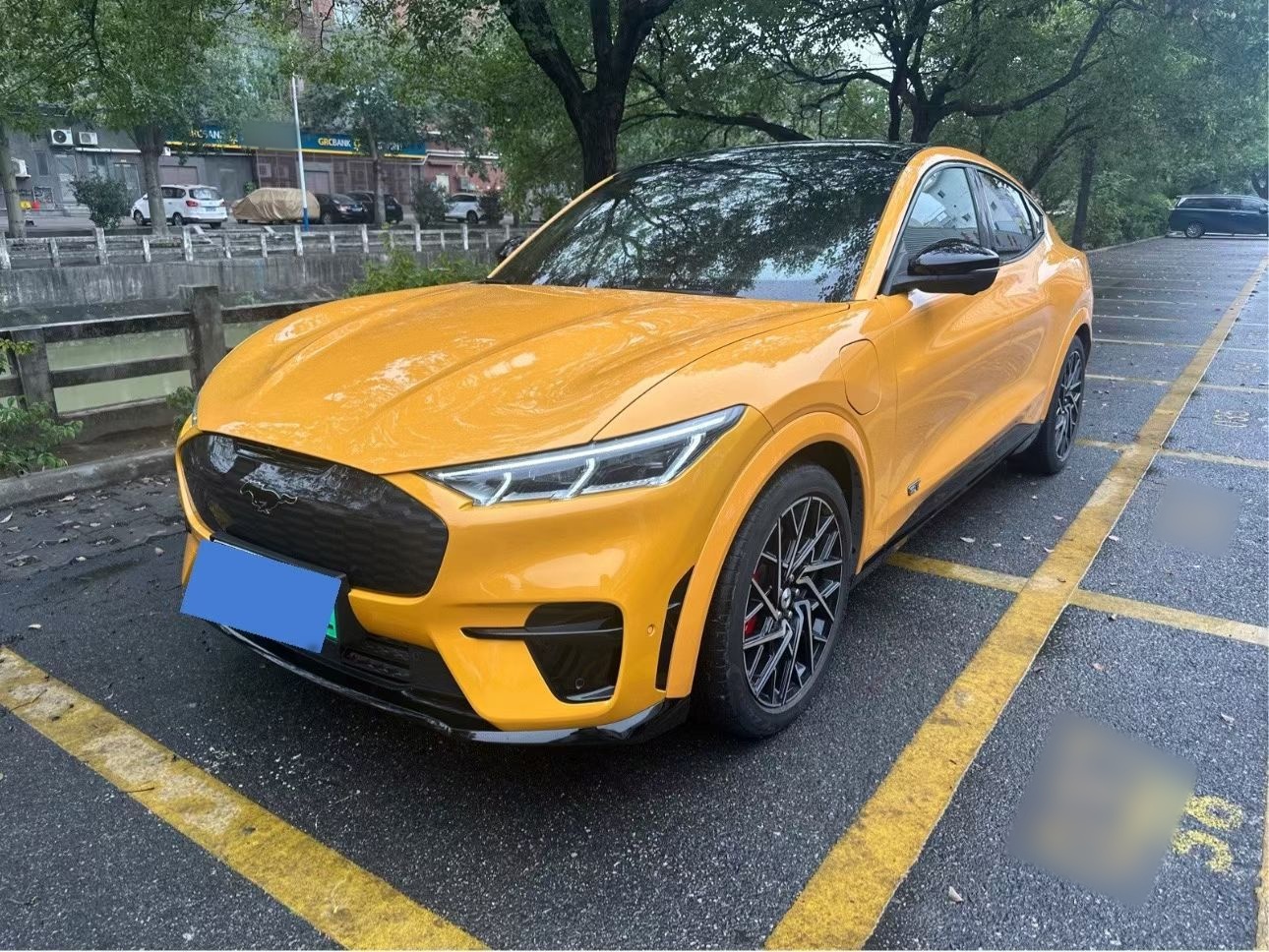 Ford Mustang Mach-E 2023 car image 