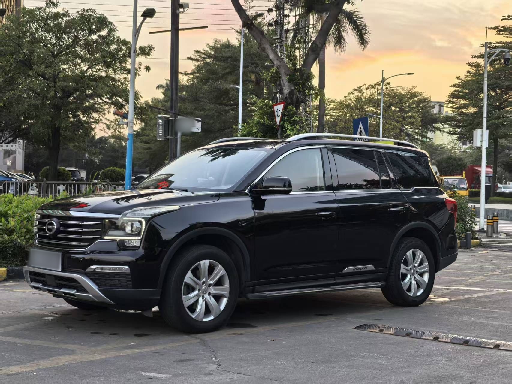 GAC Trumpchi GS8 2018 GAC Trumpchi GS8 2018 car image