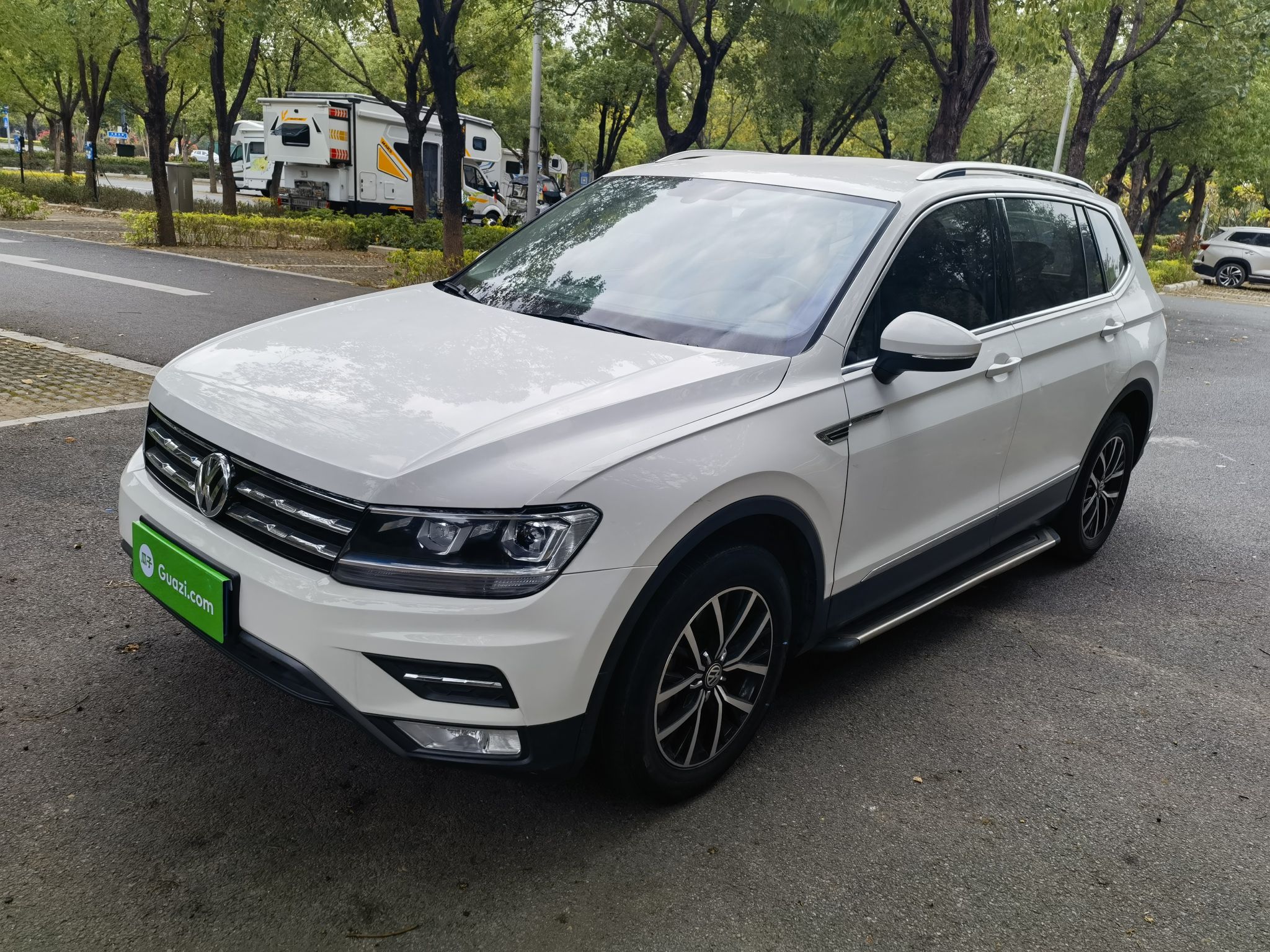 Volkswagen Tiguan L 2017 car image 