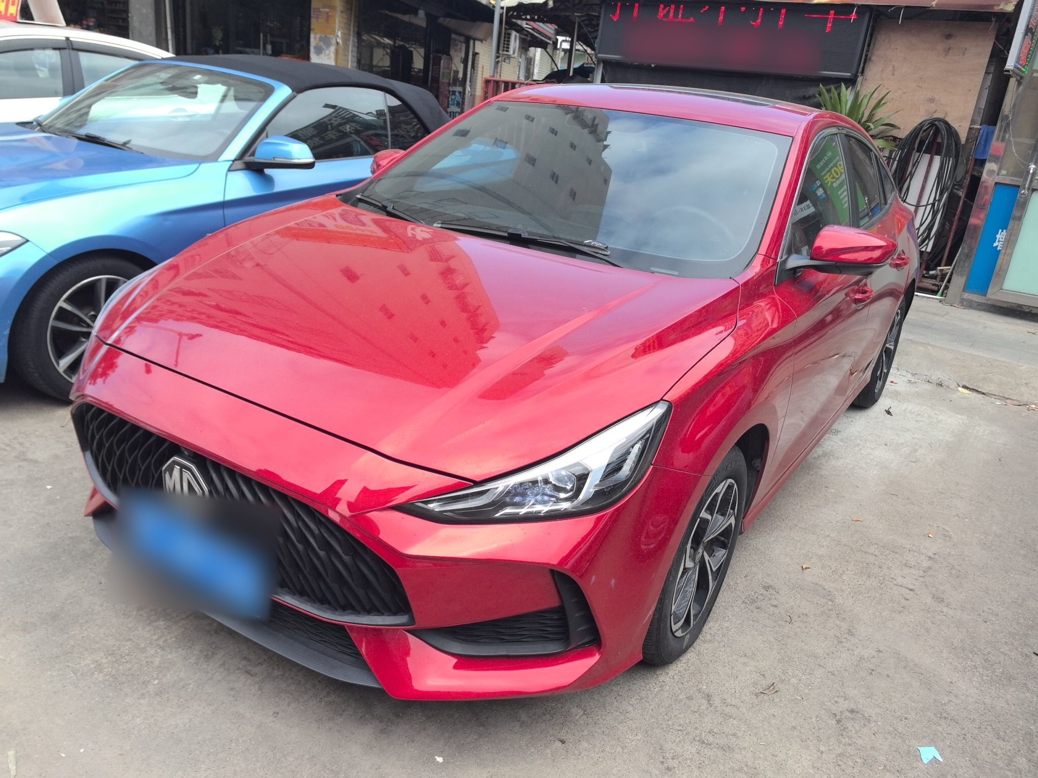 5 2021 5 2021 car image