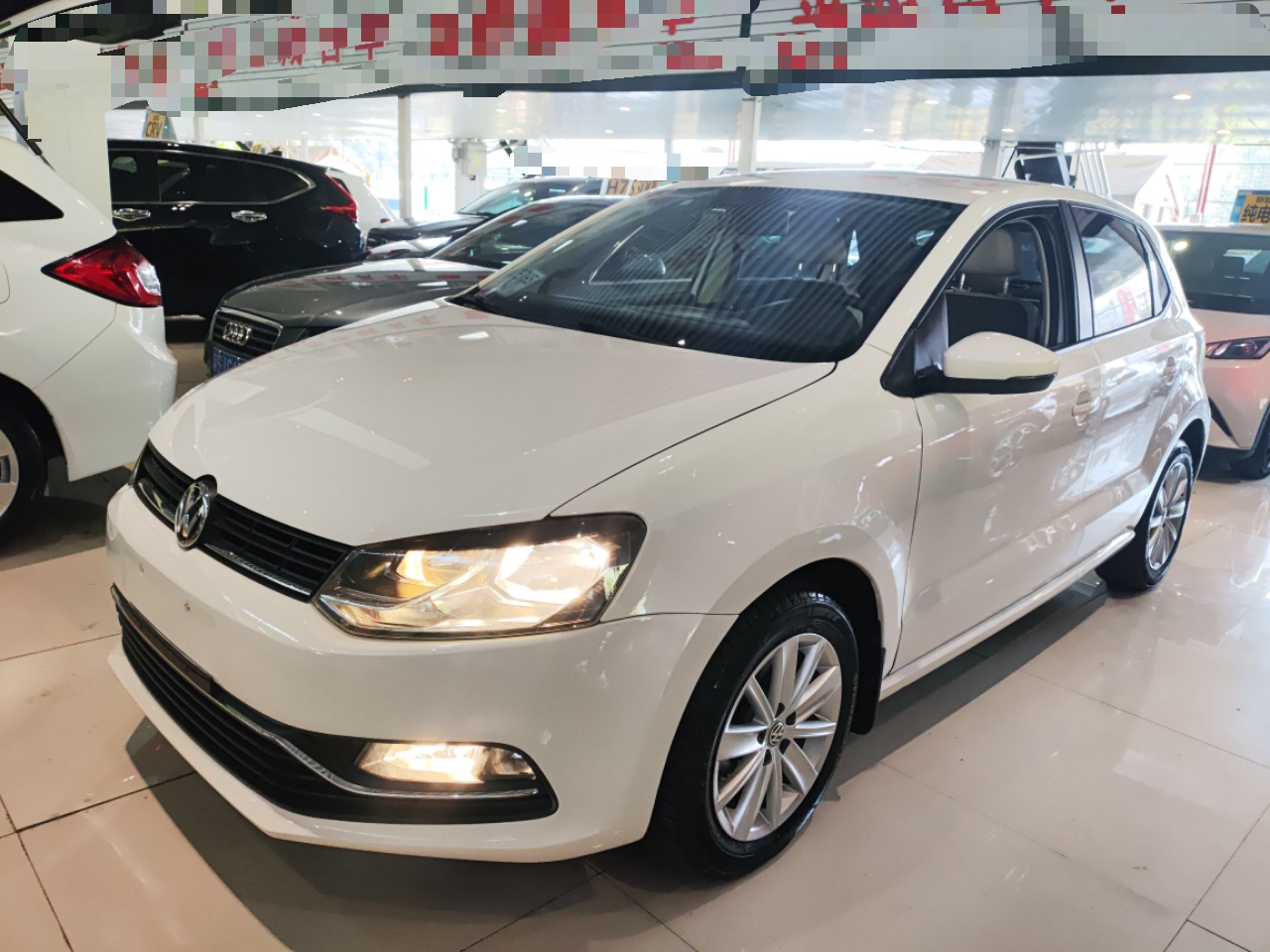 Polo 2014 immagine di auto 