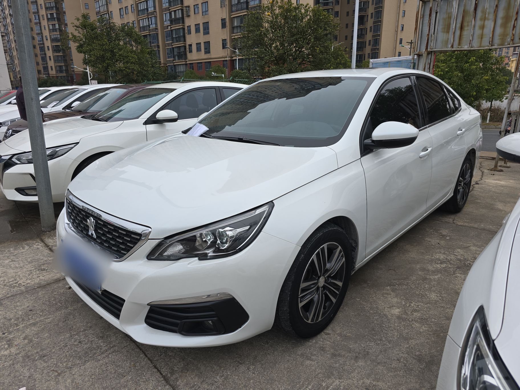 Peugeot 308 2019 car image 
