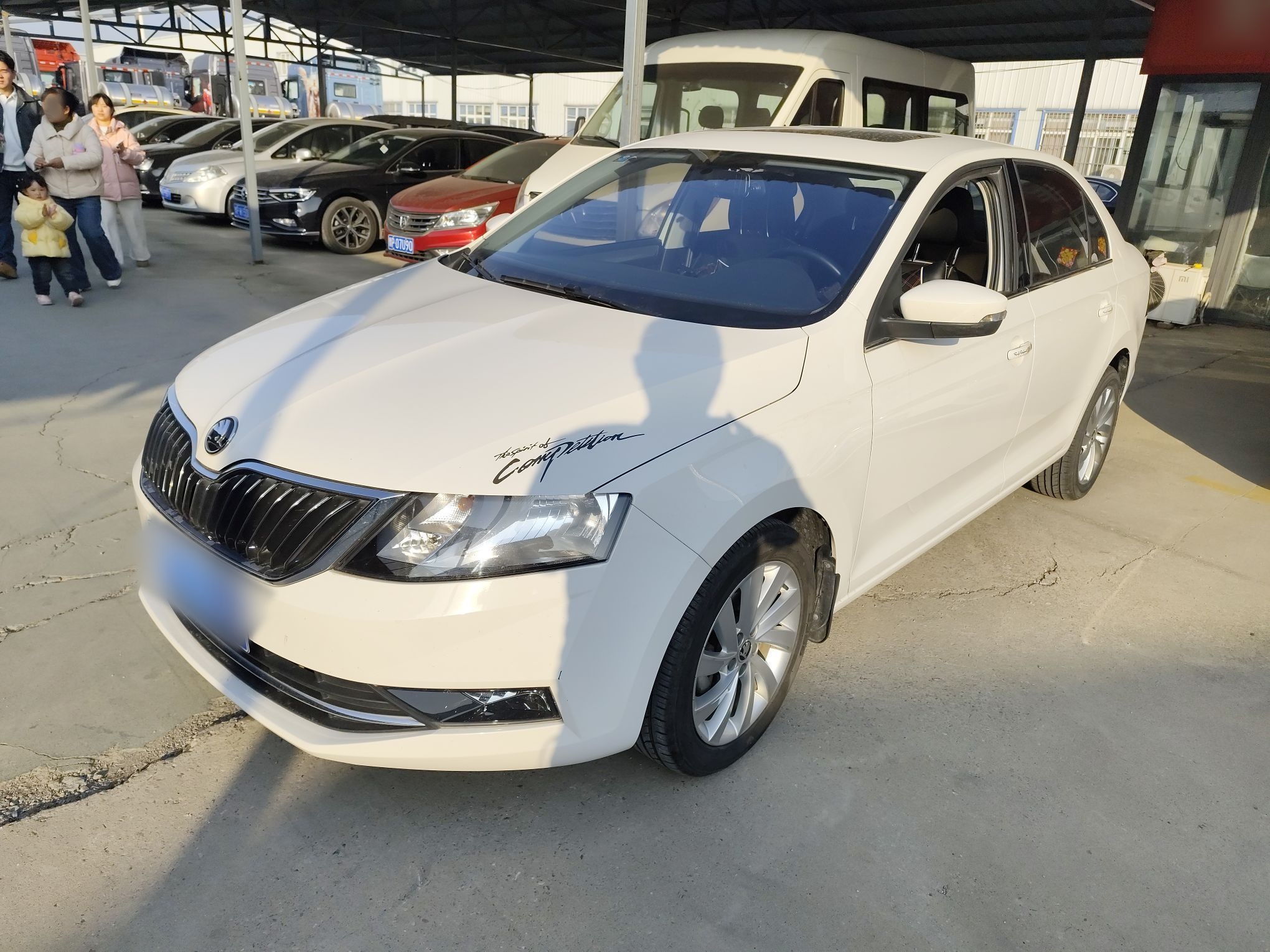 Skoda Rapid 2018 Skoda Rapid 2018 car image