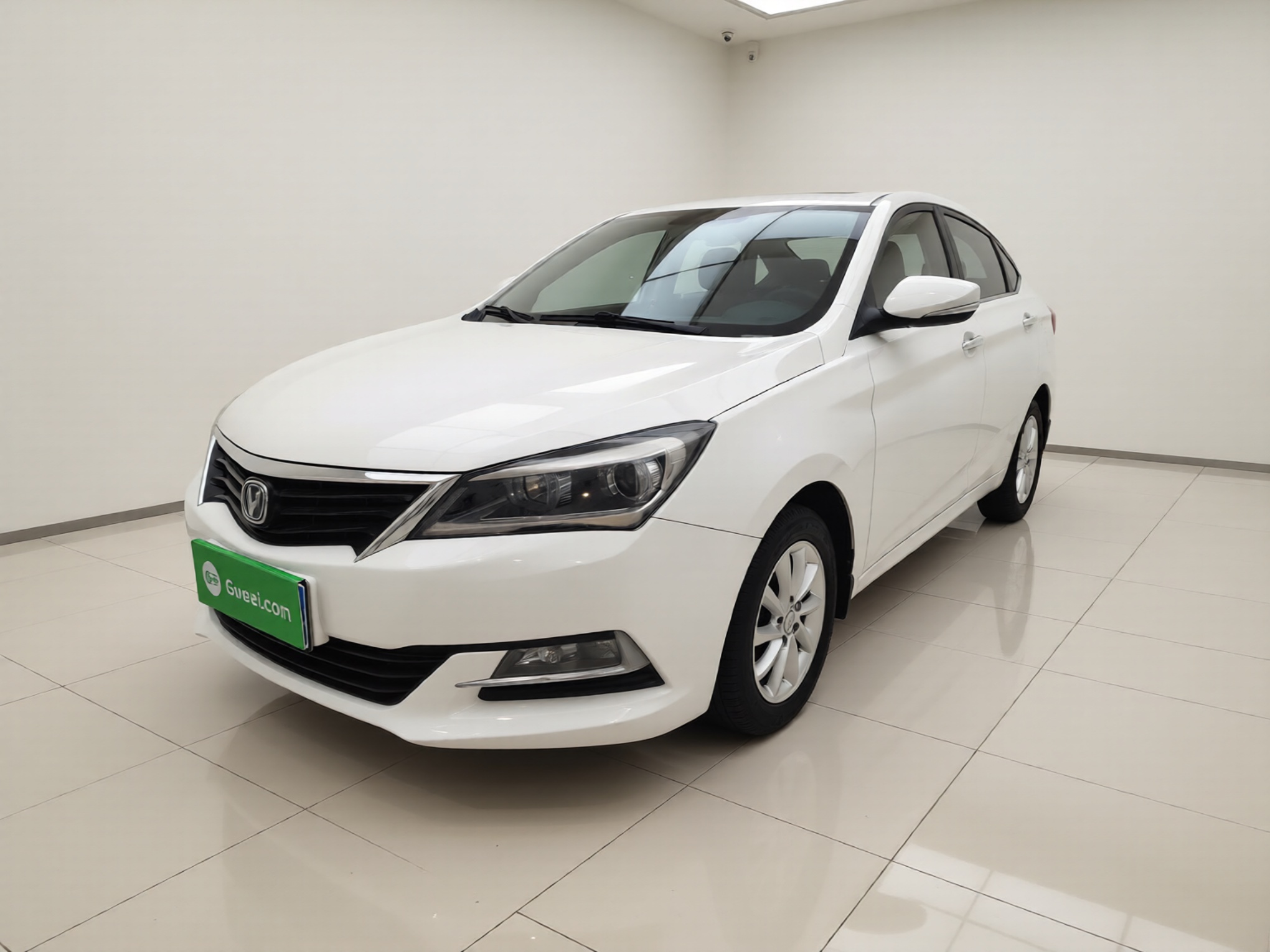 Changan Alsvin V7 2015 car image 