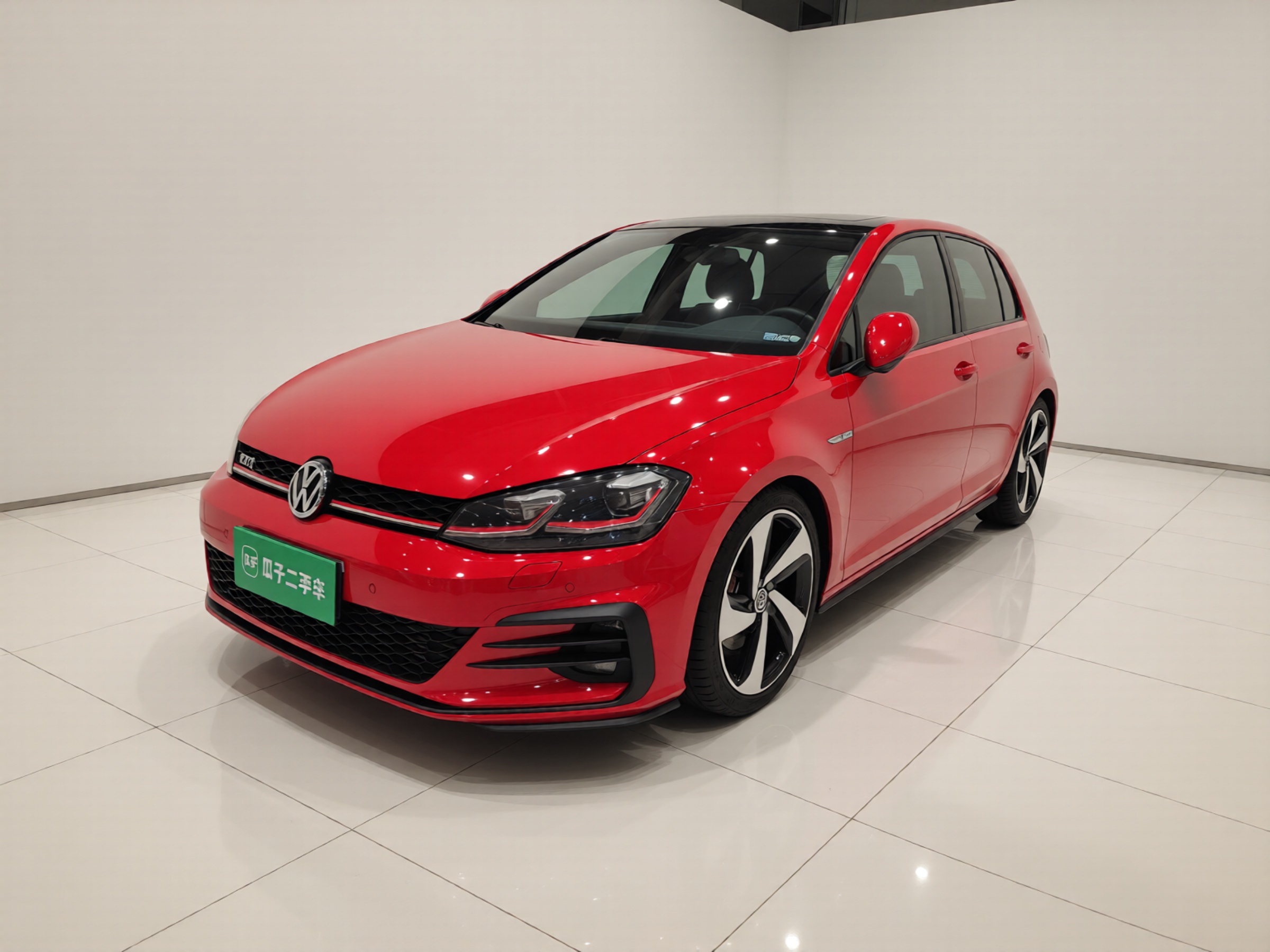 Volkswagen GolfGTI 2019 car image 