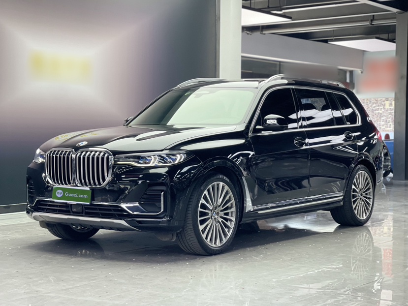 BMW X7 2020 car image 