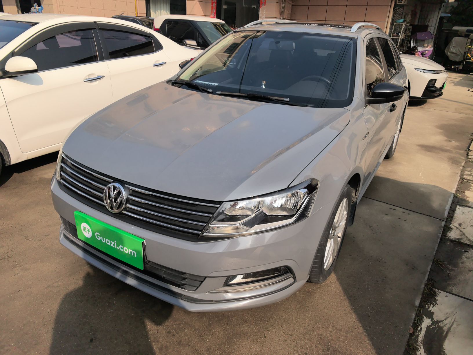 Volkswagen Gran Lavida 2015 immagine di auto 