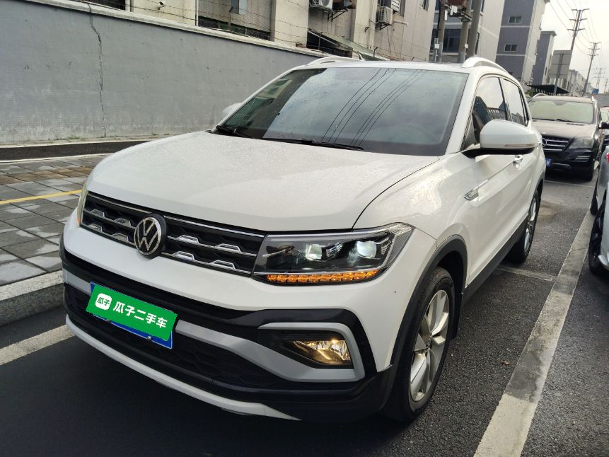 Volkswagen T-Cross 2020 car image 