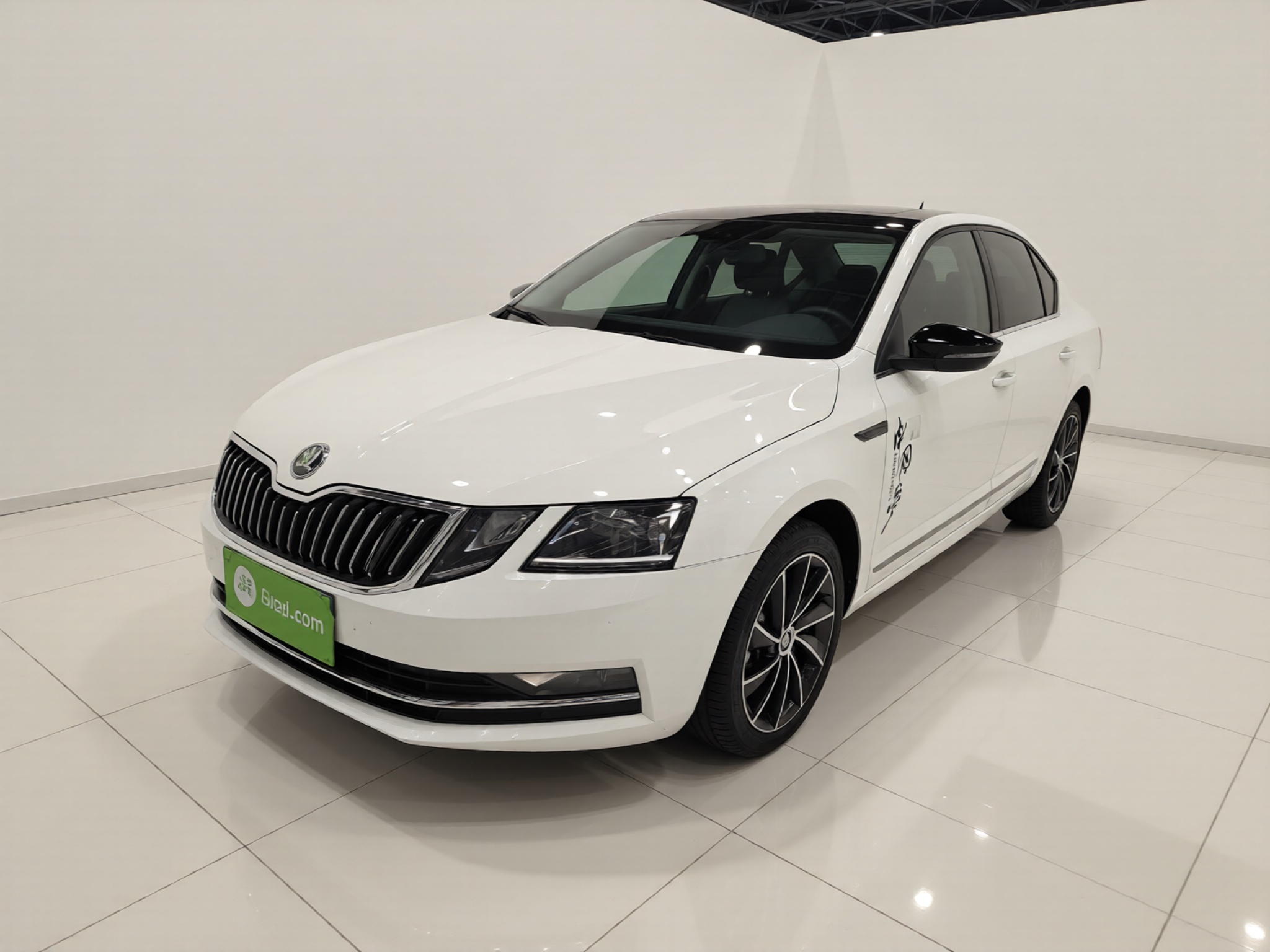 Skoda Octavia 2019 car image 