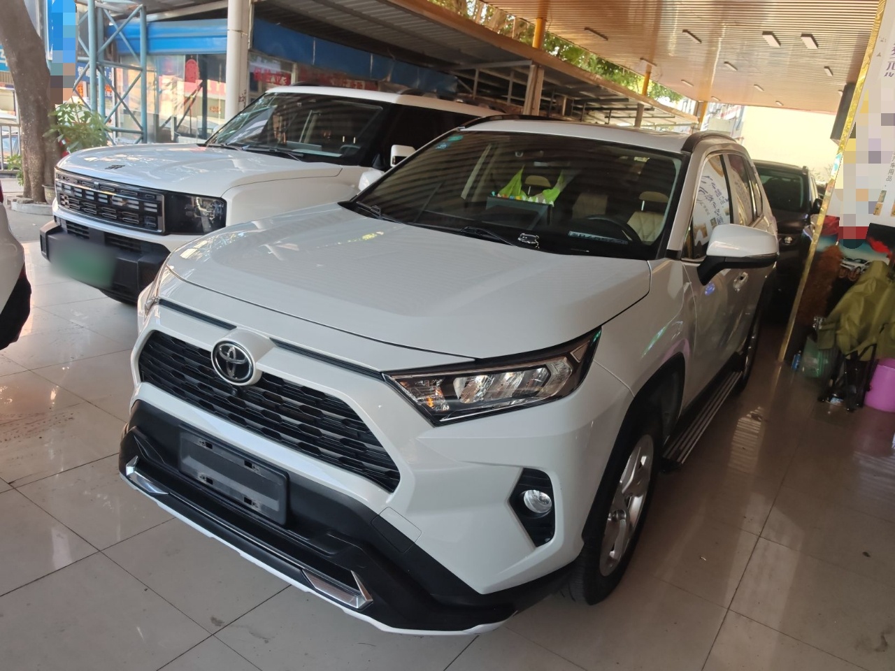 Toyota RAV4 2020 car image 