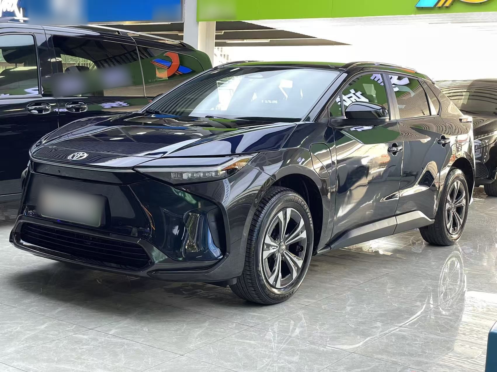 Toyota bZ4X 2022 汽车图片 