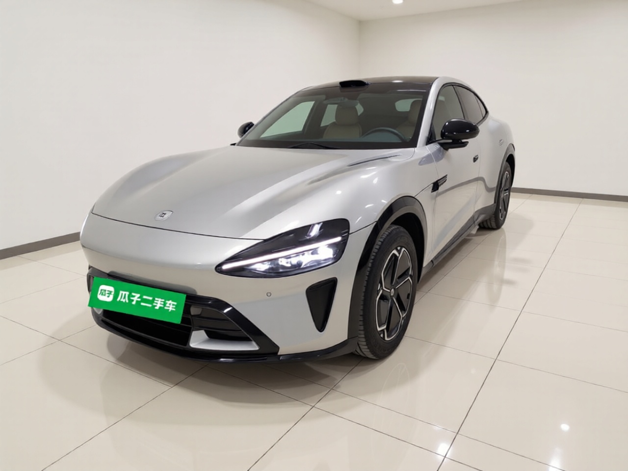 MI YU7 2025 汽车图片 