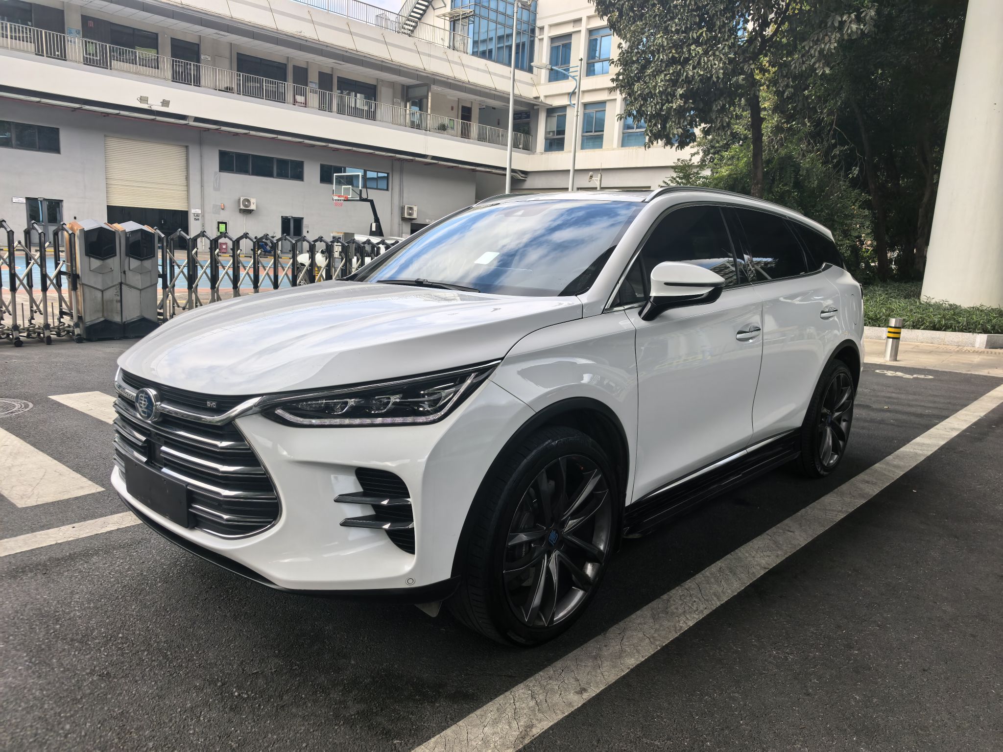 BYD Tang New Energy 2018 BYD Tang New Energy 2018 car image