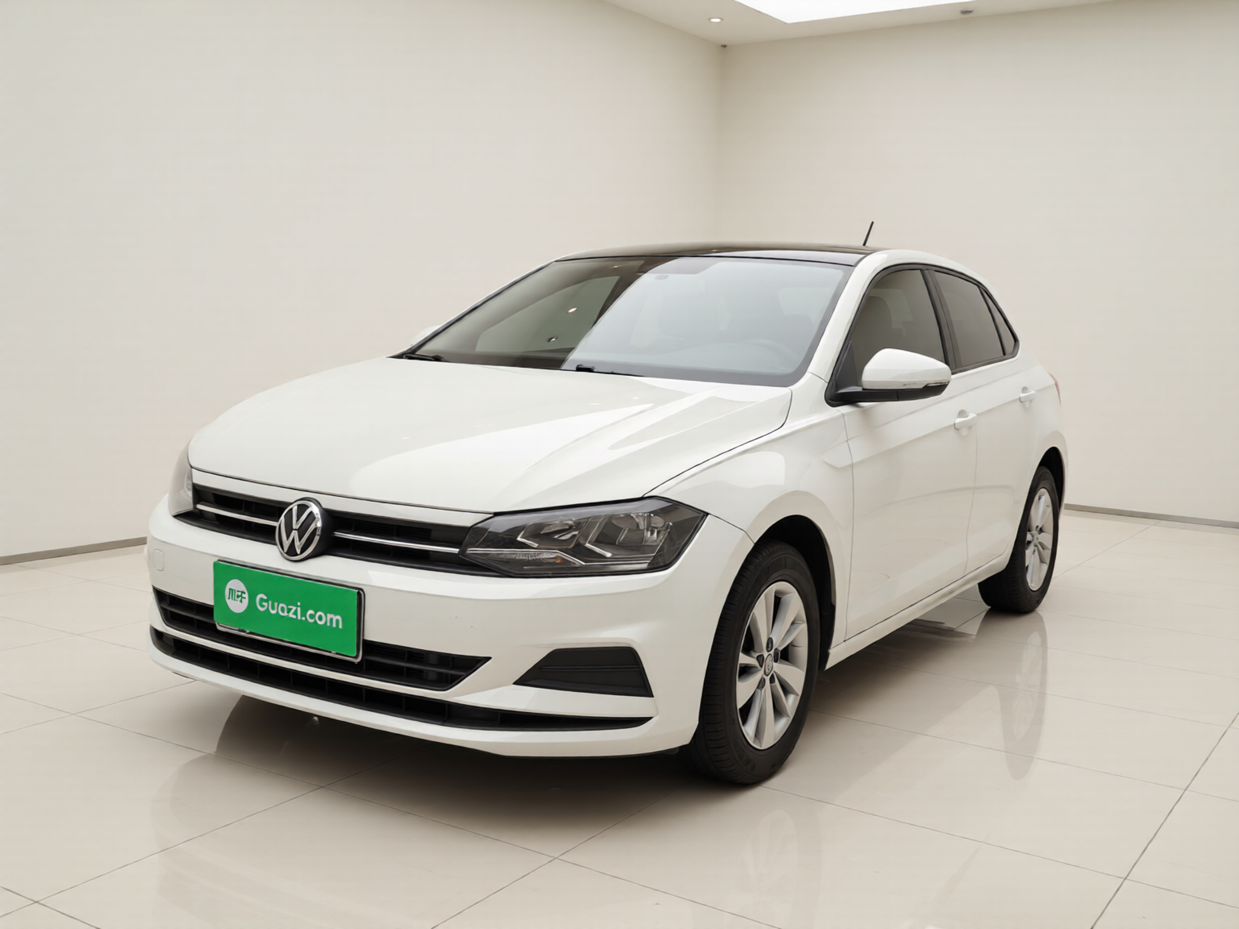 Polo 2023 car image 