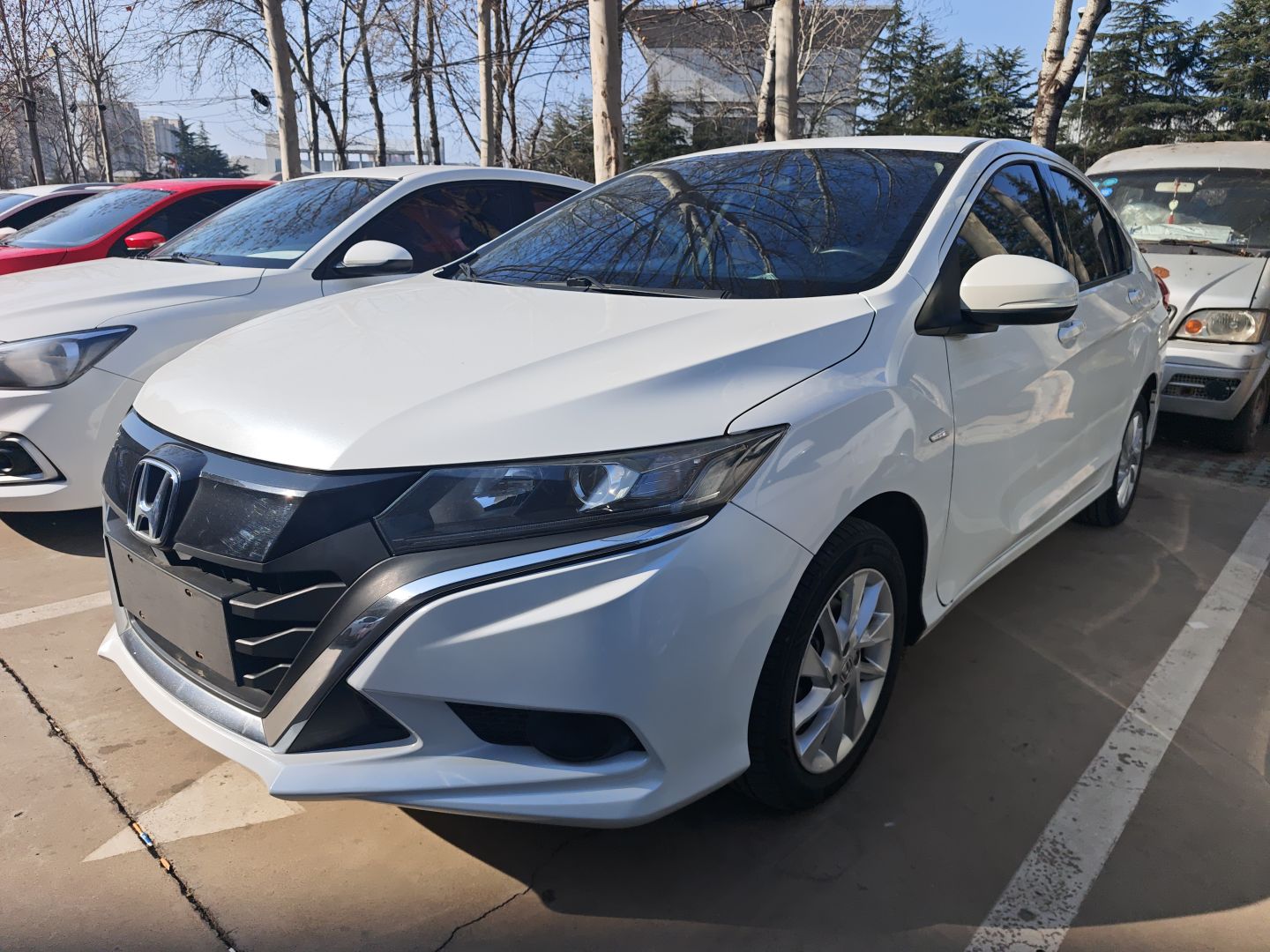 Honda Gienia 2019 car image 