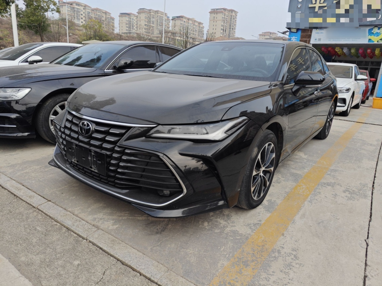 Toyota Avalon 2022 car image 