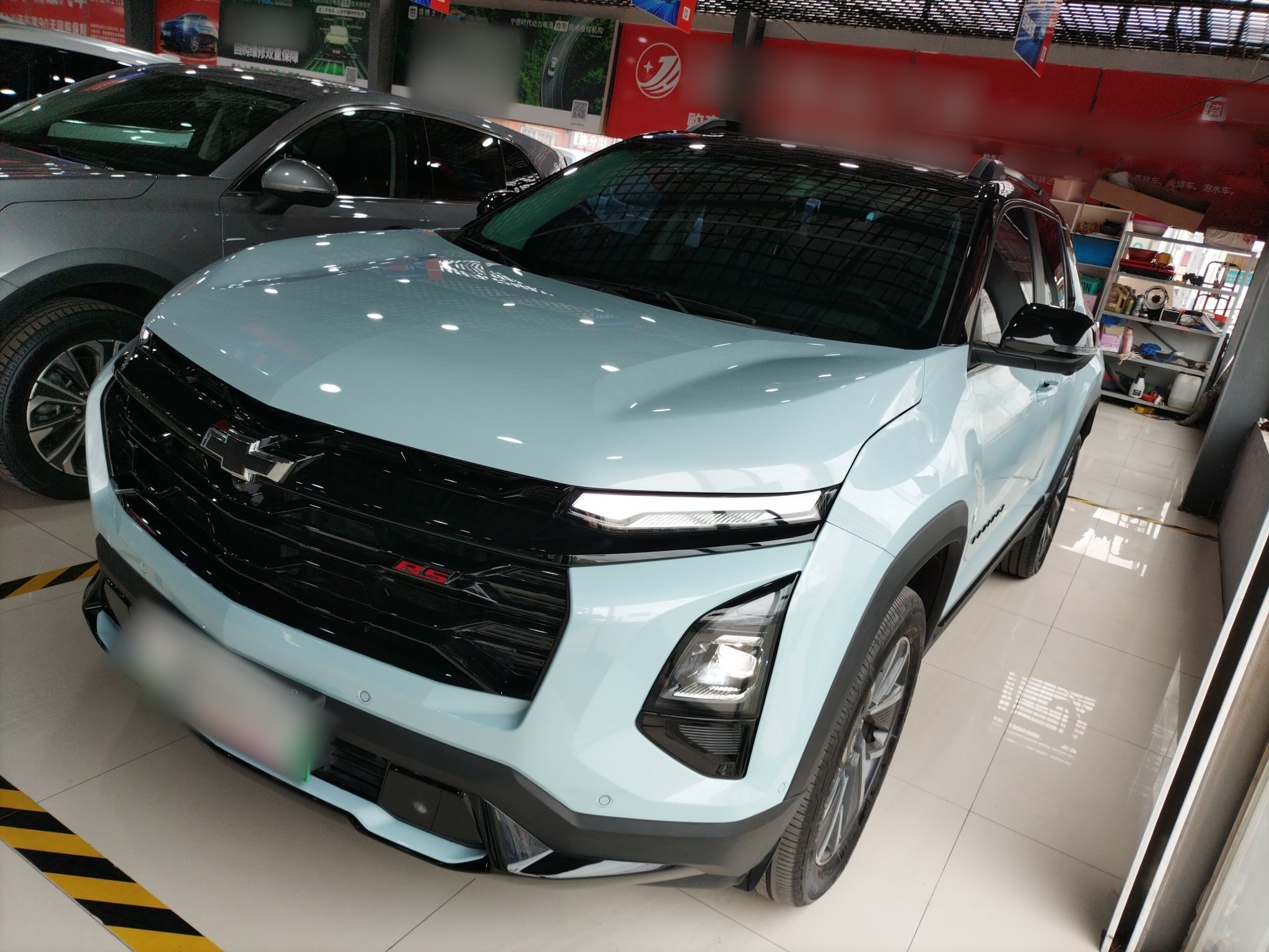 Chevrolet Equinox Plus 2024 car image 