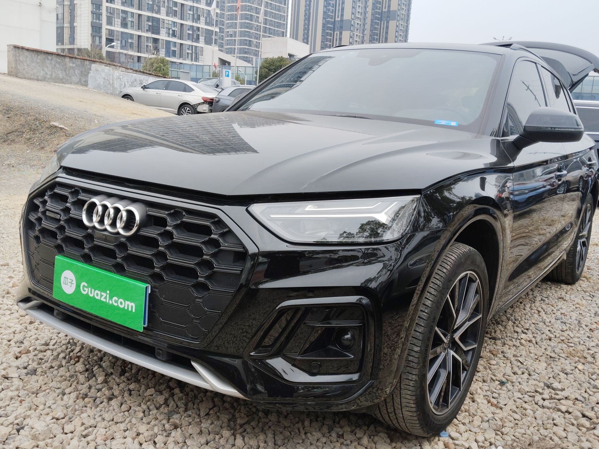 Audi Q5L 2024 car image 