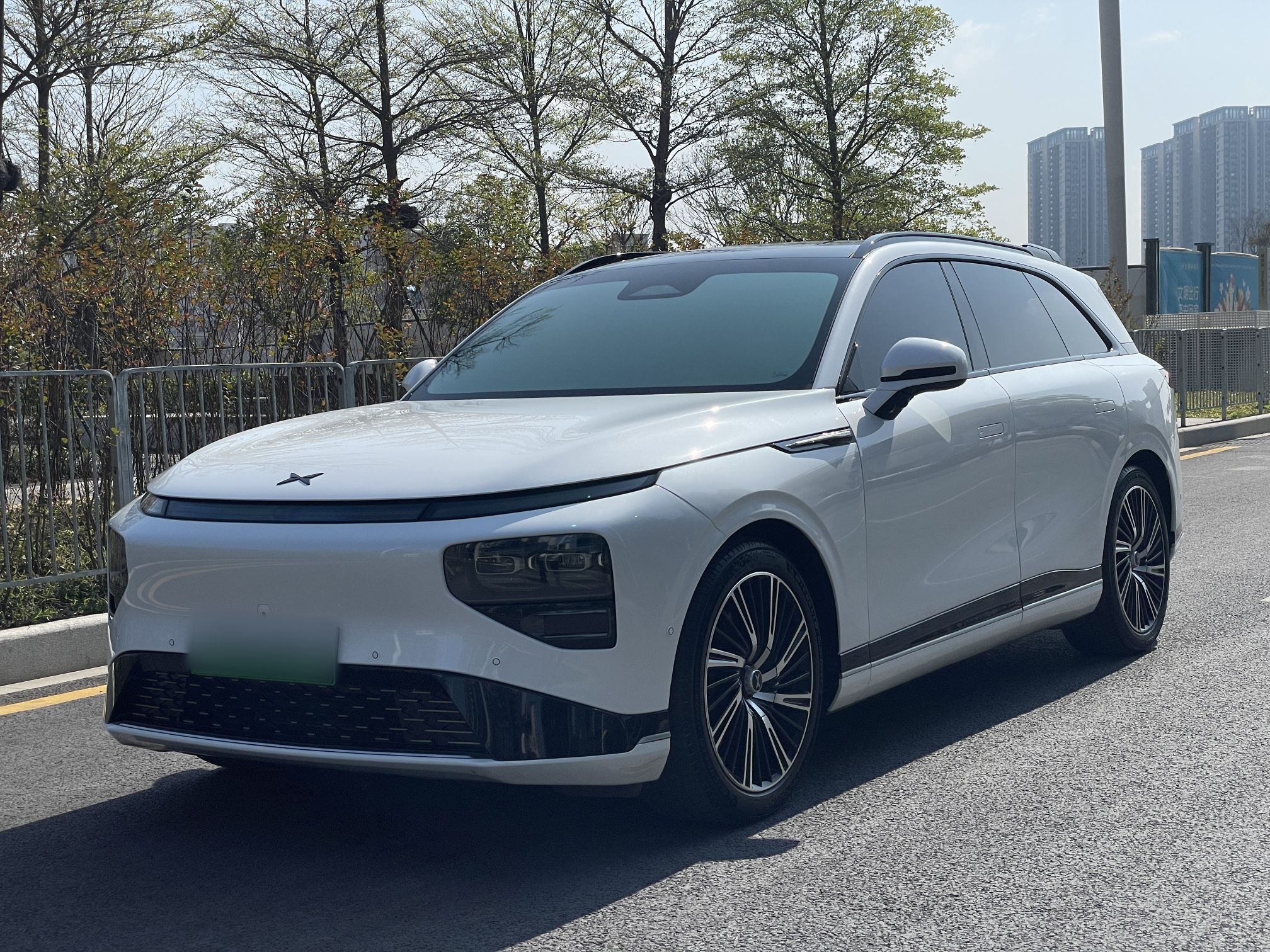 Xpeng G9 2022 immagine di auto 