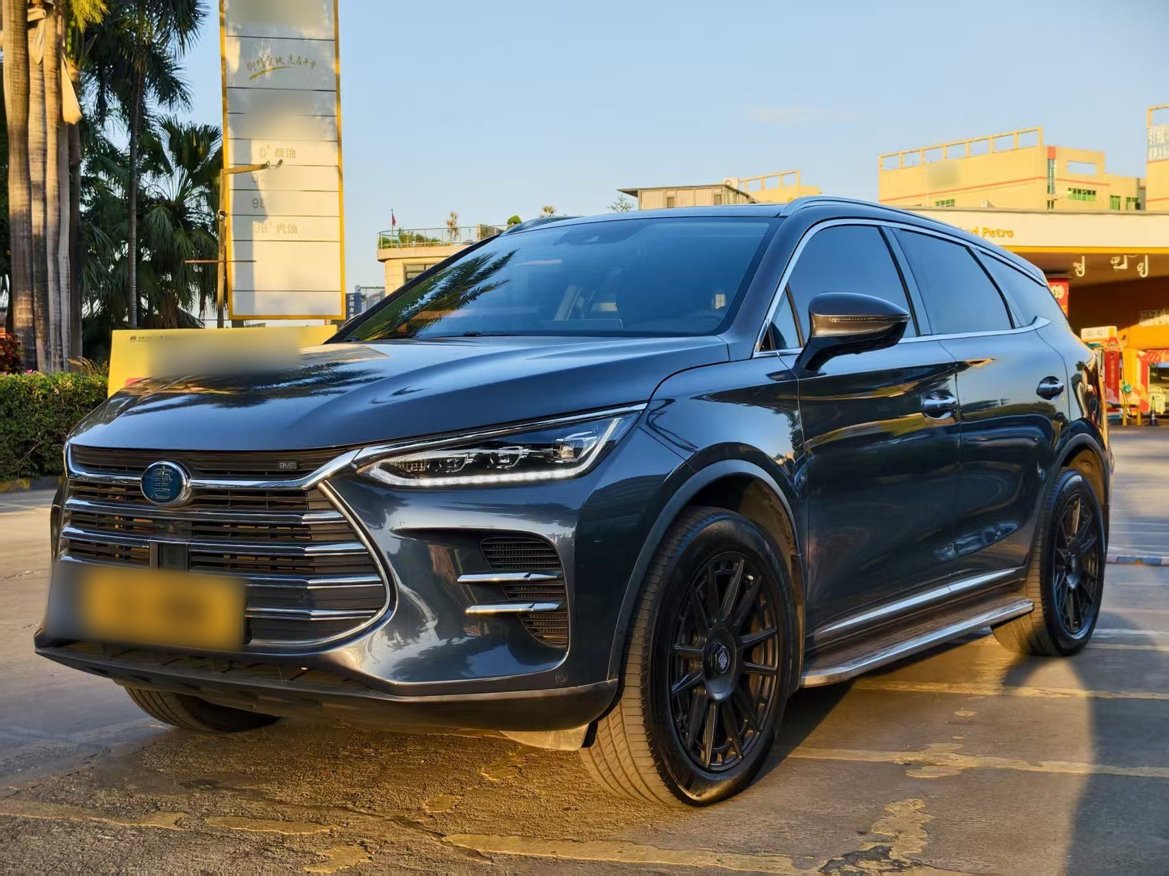 BYD Tang New Energy 2018 BYD Tang New Energy 2018 car image