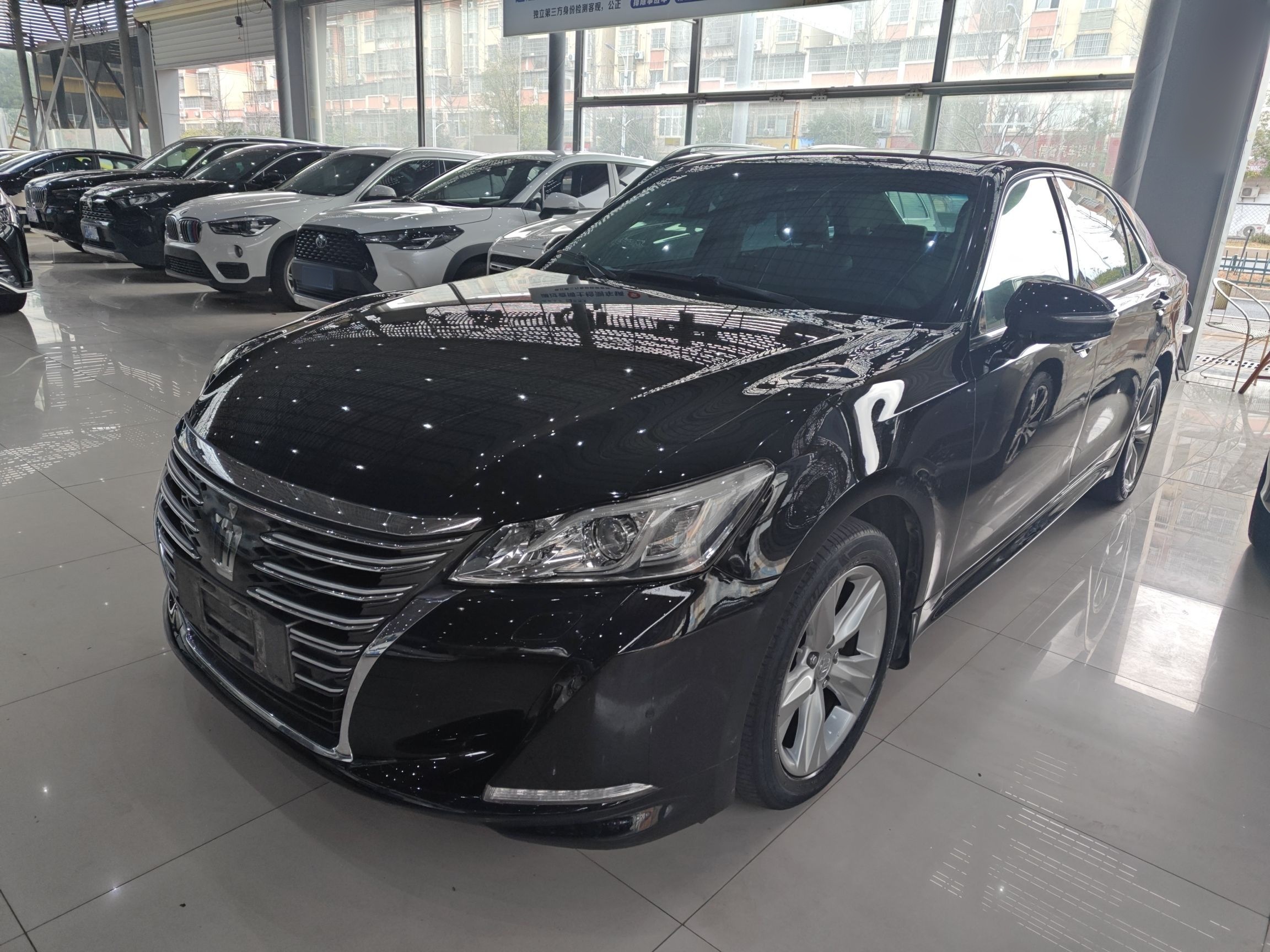 Toyota Crown 2016 Toyota Crown 2016 汽车图片